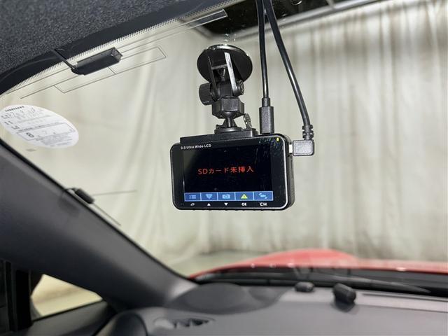 ＧＲ８６ ＲＺ　６速マニュアル　衝突被害軽減システム　メモリーナビ　フルセグ　バックカメラ　ＥＴＣ　ドラレコ　ＣＤ　ミュージックプレイヤー接続可　ＤＶＤ再生　オートクルーズコントロール　ＬＥＤヘッドランプ　キーレス（27枚目）