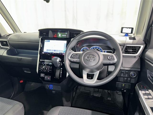 ルーミー カスタムＧ　衝突被害軽減システム　メモリーナビ　フルセグ　バックカメラ　ＥＴＣ　ドラレコ　ＣＤ　ミュージックプレイヤー接続可　ＤＶＤ再生　オートクルーズコントロール　ＬＥＤヘッドランプ　両側電動スライド　キーレス（8枚目）