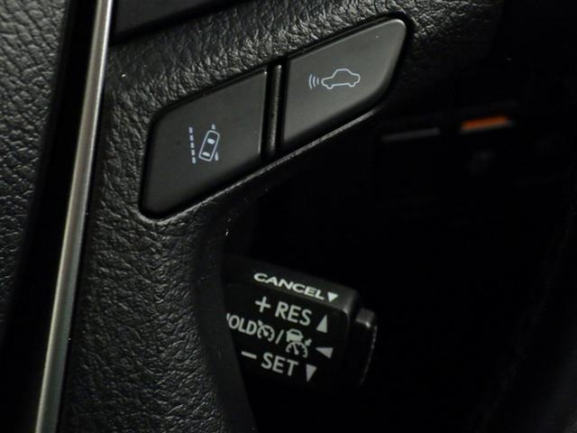 ヴェルファイアハイブリッド Ｖ　衝突被害軽減システム　メモリーナビ　フルセグ　バックカメラ　ＥＴＣ　ドラレコ　ミュージックプレイヤー接続可　サンルーフ　電動シート　オートクルーズコントロール　ＬＥＤヘッドランプ　両側電動スライド（21枚目）