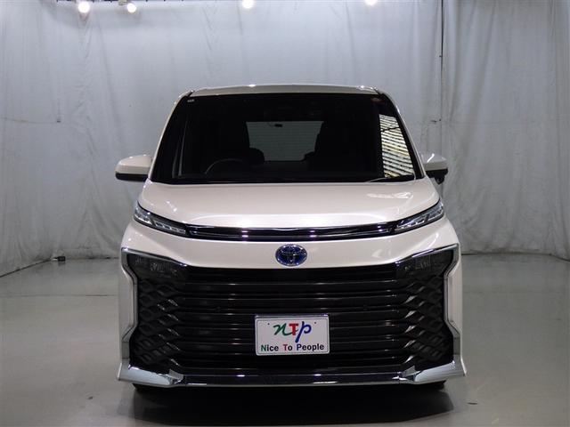 ヴォクシー ハイブリッドS-Z 衝突被害軽減システム メモリーナビ フルセグ バックカメラ ETC ドラレコ CD ミュージックプレイヤー接続可 オートクルーズコントロール LEDヘッドランプ 両側電動スライド 乗車定員7人(4枚目)