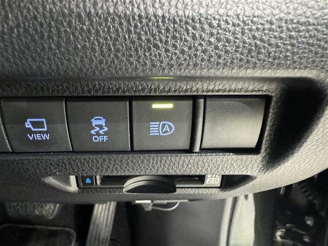 �I�[�g�}�`�b�N�n�C�r�[���Ƃ́A��s�Ԃ�Ό��Ԃ̃��C�g��F�����A�n�C�r�[���ƃ��[�r�[���������Ő؂�ւ���@�\�ł��B�铹�̎��E���m�ۂ��܂��B�ڍׂ͔̔��X�X�^�b�t�܂ł������˂��������B