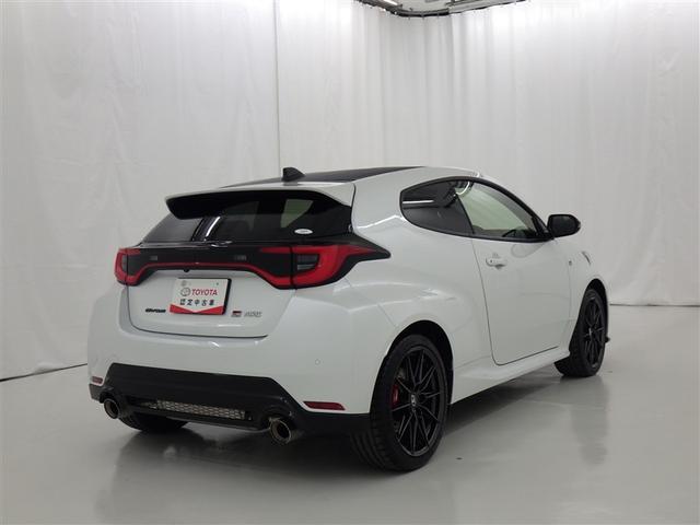 �ꕶ���Ɍ���e�[�������v�͂f�q�����X�̌����ۗ�������ƂƂ��ɁA�������ꂽ�����r���[�ɂ́A�����Ƒϋv���𗼗����邽�߂̍H�v���Ïk����Ă��܂��B