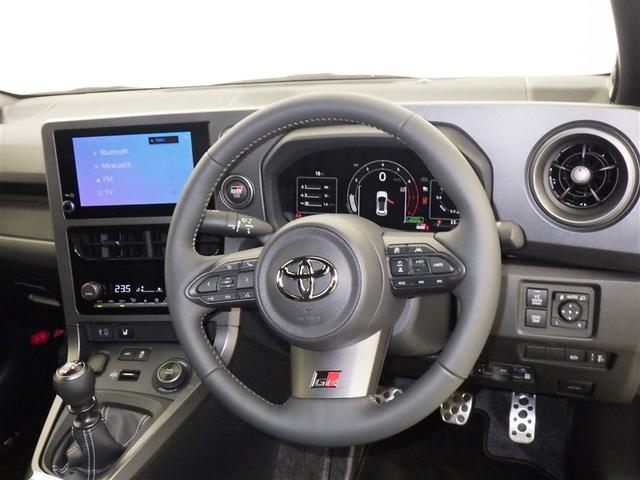 �h���C�o�[�t�@�[�X�g�̃R�b�N�s�b�g���������邽�߂ɁA�X�y�[�X�⃌�C�A�E�g�̍H�v���{�����ƂŁA�^�]�ɏW�����₷���A����𑶕��Ɋy���߂�݌v�ɂȂ��Ă��܂��B