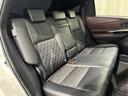 後部座席も当然、綺麗・清潔に仕上げております。内装の綺麗なお車は気持ちが良いですし、コンディションのいい車が多いです。