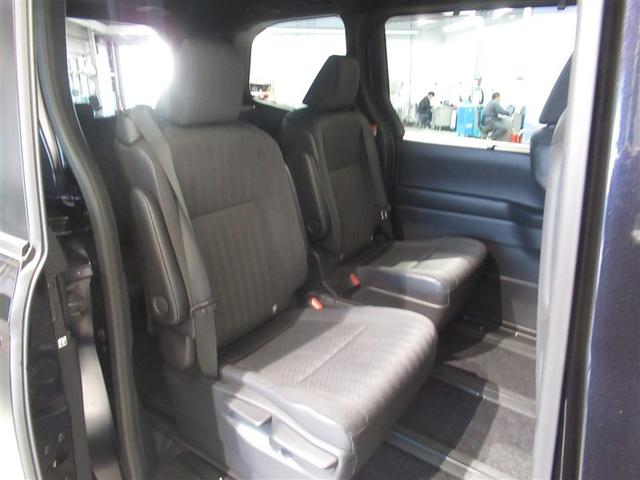 ノア Ｓ－Ｇ　衝突被害軽減システム　メモリーナビ　フルセグ　バックカメラ　ＥＴＣ　ミュージックプレイヤー接続可　オートクルーズコントロール　ＬＥＤヘッドランプ　電動スライドドア　乗車定員７人　３列シート　キーレス（17枚目）