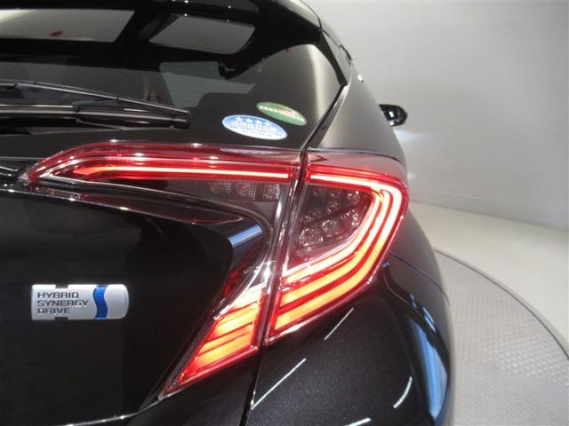 Ｃ－ＨＲ Ｇ　衝突被害軽減システム　メモリーナビ　フルセグ　バックカメラ　ＥＴＣ　ドラレコ　ＣＤ　ミュージックプレイヤー接続可　ＤＶＤ再生　オートクルーズコントロール　ＬＥＤヘッドランプ　スマートキー　キーレス（11枚目）