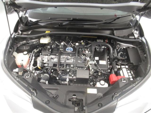 静粛性に優れた快適空間と静かな走りを実現。さらにＥＶモードではモーターのみでの走行でエンジン音や振動を感じさせない走りが楽しめます。