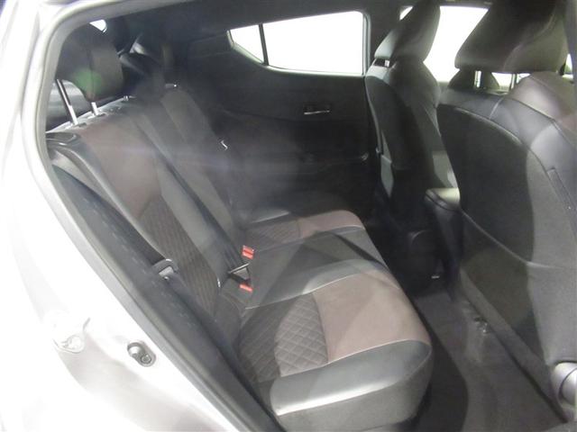 ホコリを吸い込まず、お手入れも固く絞った布で拭くだけでＯＫなのでメンテナンスが楽ちんです♪