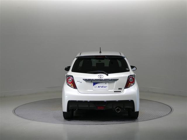 ヴィッツ ＲＳ　Ｇ’ｓ　５速マニュアル　メモリーナビ　フルセグ　ＥＴＣ　ＣＤ　ミュージックプレイヤー接続可　ＤＶＤ再生　ＨＩＤヘッドライト　キーレス　ワンオーナー（3枚目）