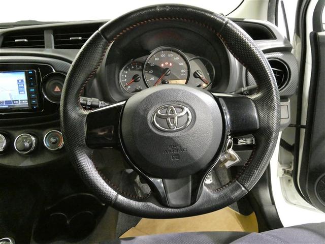 ヴィッツ ＲＳ　Ｇ’ｓ　５速マニュアル　メモリーナビ　フルセグ　ＥＴＣ　ＣＤ　ミュージックプレイヤー接続可　ＤＶＤ再生　ＨＩＤヘッドライト　キーレス　ワンオーナー（6枚目）