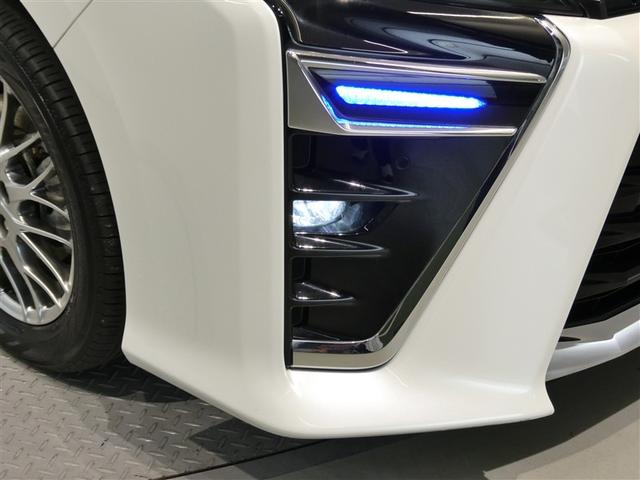 ヴォクシー ハイブリッドＺＳ　煌ＩＩＩ　衝突被害軽減システム　メモリーナビ　フルセグ　バックカメラ　ＥＴＣ　ＣＤ　ミュージックプレイヤー接続可　ＤＶＤ再生　後席モニター　オートクルーズコントロール　ＬＥＤヘッドランプ　両側電動スライド（10枚目）