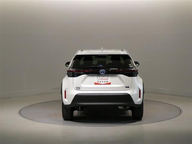 ヤリスクロス ハイブリッドＧ　衝突被害軽減システム　メモリーナビ　バックカメラ　ＥＴＣ　ミュージックプレイヤー接続可　オートクルーズコントロール　ＬＥＤヘッドランプ　スマートキー　キーレス　ハイブリッド　ワンオーナー（5枚目）