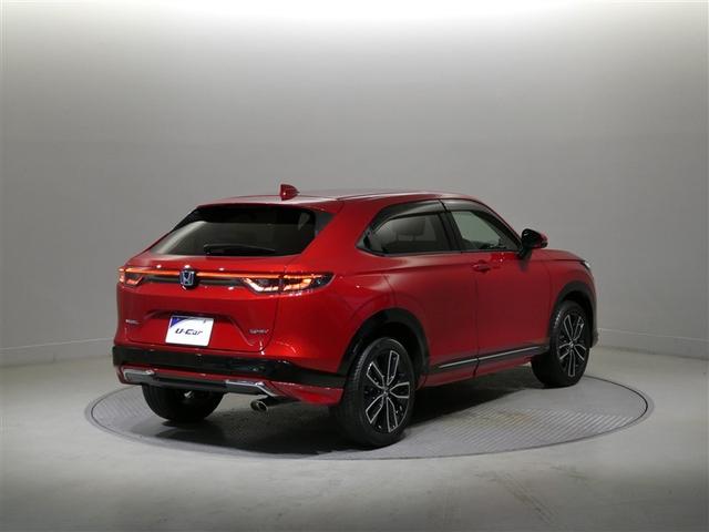 ヴェゼル ｅ：ＨＥＶ　Ｚ　衝突被害軽減システム　メモリーナビ　フルセグ　バックカメラ　ＥＴＣ　ＣＤ　ミュージックプレイヤー接続可　ＤＶＤ再生　オートクルーズコントロール　ＬＥＤヘッドランプ　スマートキー　キーレス　ハイブリッド（6枚目）