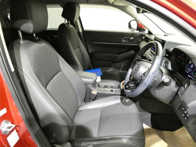 ヴェゼル ｅ：ＨＥＶ　Ｚ　衝突被害軽減システム　メモリーナビ　フルセグ　バックカメラ　ＥＴＣ　ＣＤ　ミュージックプレイヤー接続可　ＤＶＤ再生　オートクルーズコントロール　ＬＥＤヘッドランプ　スマートキー　キーレス　ハイブリッド（14枚目）