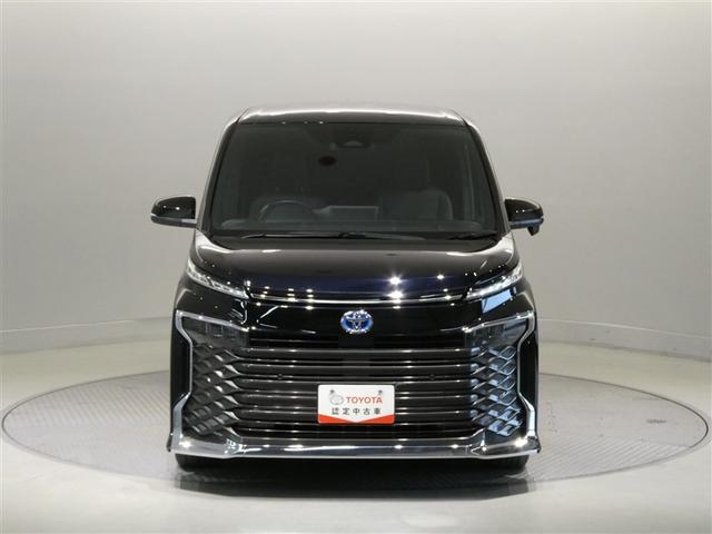 ヴォクシー ハイブリッドS-Z 衝突被害軽減システム バックカメラ ETC ミュージックプレイヤー接続 オートクルーズコントロール LEDヘッドランプ 両側電動スライド 乗車定員7人 3列シート スマートキー キーレス(2枚目)