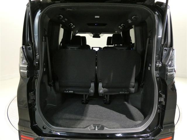 ヴォクシー ハイブリッドS-Z 衝突被害軽減システム バックカメラ ETC ミュージックプレイヤー接続 オートクルーズコントロール LEDヘッドランプ 両側電動スライド 乗車定員7人 3列シート スマートキー キーレス(12枚目)