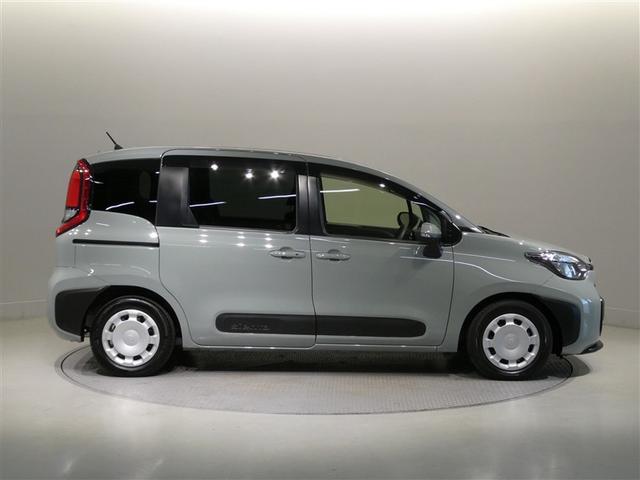 シエンタ Ｇ　衝突被害軽減システム　メモリーナビ　フルセグ　バックカメラ　ＥＴＣ　ミュージックプレイヤー接続可　オートクルーズコントロール　ＬＥＤヘッドランプ　両側電動スライド　乗車定員７人　３列シート　キーレス（7枚目）