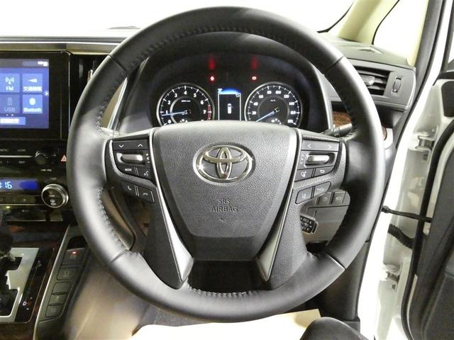 アルファード ２．５Ｘ　衝突被害軽減システム　メモリーナビ　フルセグ　バックカメラ　ＥＴＣ　ＣＤ　ミュージックプレイヤー接続可　ＤＶＤ再生　オートクルーズコントロール　ＬＥＤヘッドランプ　両側電動スライド　乗車定員８人（17枚目）