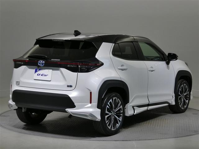 ヤリスクロス ハイブリッドＺ　衝突被害軽減システム　メモリーナビ　フルセグ　バックカメラ　ＥＴＣ　ミュージックプレイヤー接続可　オートクルーズコントロール　ＬＥＤヘッドランプ　スマートキー　キーレス　ハイブリッド　ワンオーナー（6枚目）