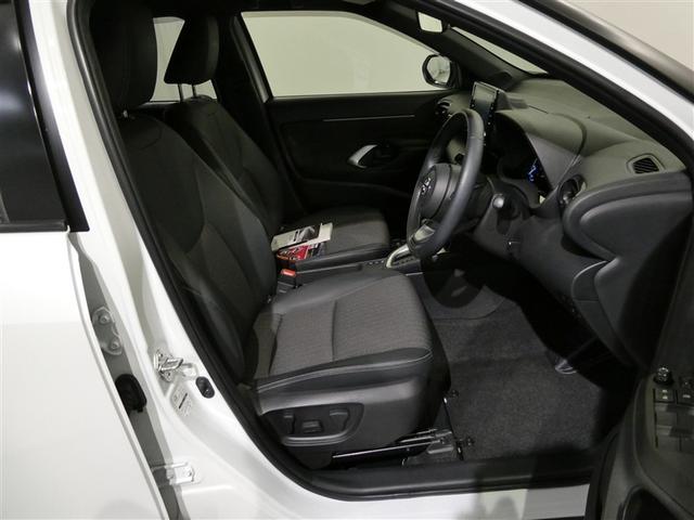 ヤリスクロス ハイブリッドＺ　衝突被害軽減システム　メモリーナビ　フルセグ　バックカメラ　ＥＴＣ　ミュージックプレイヤー接続可　オートクルーズコントロール　ＬＥＤヘッドランプ　スマートキー　キーレス　ハイブリッド　ワンオーナー（14枚目）