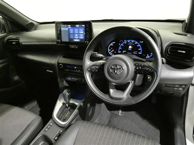 ヤリスクロス ハイブリッドＺ　衝突被害軽減システム　メモリーナビ　フルセグ　バックカメラ　ＥＴＣ　ミュージックプレイヤー接続可　オートクルーズコントロール　ＬＥＤヘッドランプ　スマートキー　キーレス　ハイブリッド　ワンオーナー（16枚目）