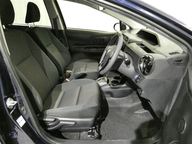 アクア Ｓスタイルブラック　衝突被害軽減システム　メモリーナビ　フルセグ　バックカメラ　ＥＴＣ　ＣＤ　ミュージックプレイヤー接続可　ＤＶＤ再生　ＬＥＤヘッドランプ　スマートキー　キーレス　ハイブリッド　ワンオーナー（10枚目）