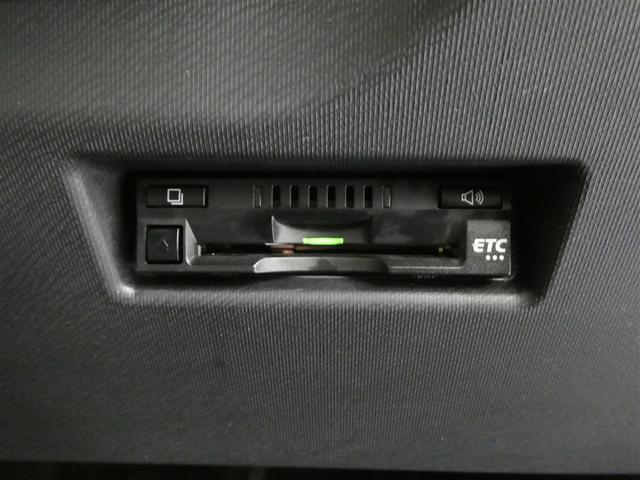 アクア Ｓスタイルブラック　衝突被害軽減システム　メモリーナビ　フルセグ　バックカメラ　ＥＴＣ　ＣＤ　ミュージックプレイヤー接続可　ＤＶＤ再生　ＬＥＤヘッドランプ　スマートキー　キーレス　ハイブリッド　ワンオーナー（18枚目）