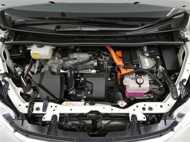 ノア ハイブリッドＧ　衝突被害軽減システム　メモリーナビ　フルセグ　バックカメラ　ＥＴＣ　ＣＤ　ミュージックプレイヤー接続可　ＤＶＤ再生　後席モニター　オートクルーズコントロール　ＬＥＤヘッドランプ　両側電動スライド（8枚目）