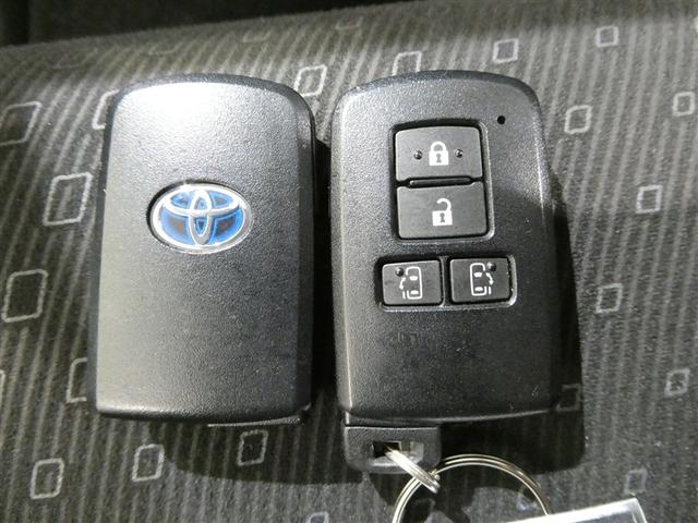 ノア ハイブリッドＧ　衝突被害軽減システム　メモリーナビ　フルセグ　バックカメラ　ＥＴＣ　ＣＤ　ミュージックプレイヤー接続可　ＤＶＤ再生　後席モニター　オートクルーズコントロール　ＬＥＤヘッドランプ　両側電動スライド（26枚目）