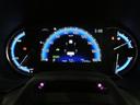 とっても見やすいメーターです。夜間時はラグジュアリーな気分にさせてくれる照明が魅力ですので、夜のドライブも楽しみになりますよ♪