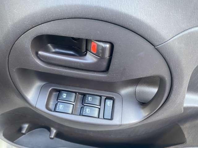 パッソ X クツロギ 禁煙 ナビTV スマキ― アルミ サイドバイザー(29枚目)