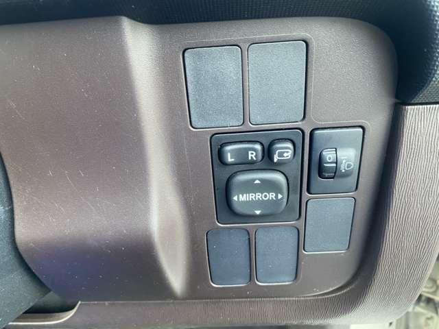 パッソ X クツロギ 禁煙 ナビTV スマキ― アルミ サイドバイザー(30枚目)