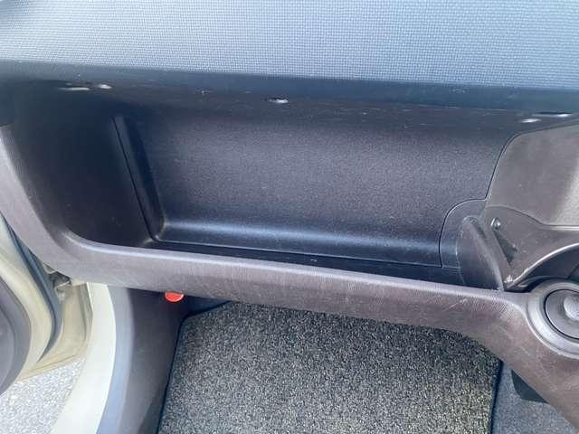 パッソ X クツロギ 禁煙 ナビTV スマキ― アルミ サイドバイザー(33枚目)