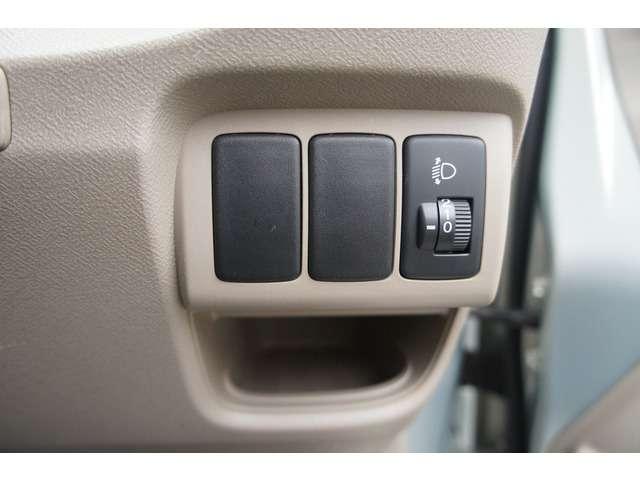 きちんとメンテナンスしてある車まだまだ乗れます。そんなお車を当店は乗り出し10万〜30万ぐらいの価格中心にて在庫してます。事故歴、修復歴、メーター改ざん車のお車は基本的に仕入れしません