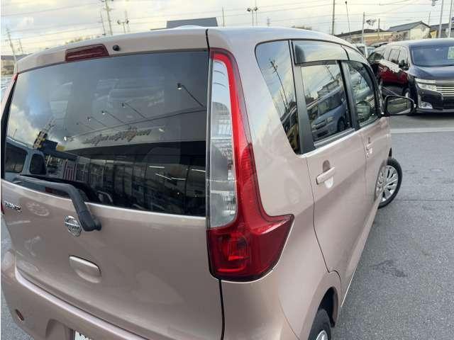 デイズ Ｊ　ＣＤ　キーレス　バイザー　マット　記録簿　取説（8枚目）