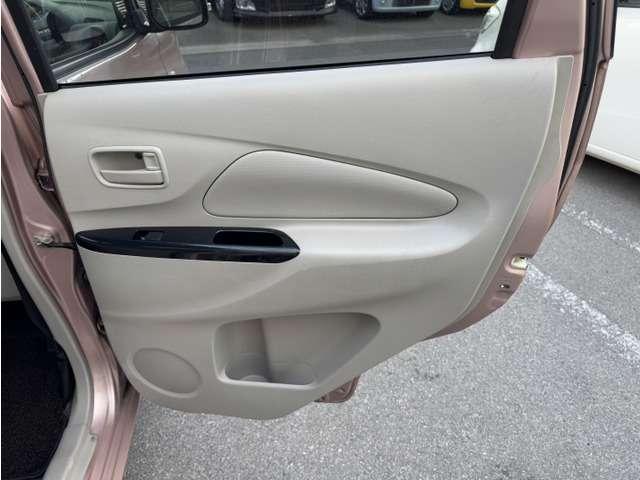 デイズ Ｊ　ＣＤ　キーレス　バイザー　マット　記録簿　取説（12枚目）