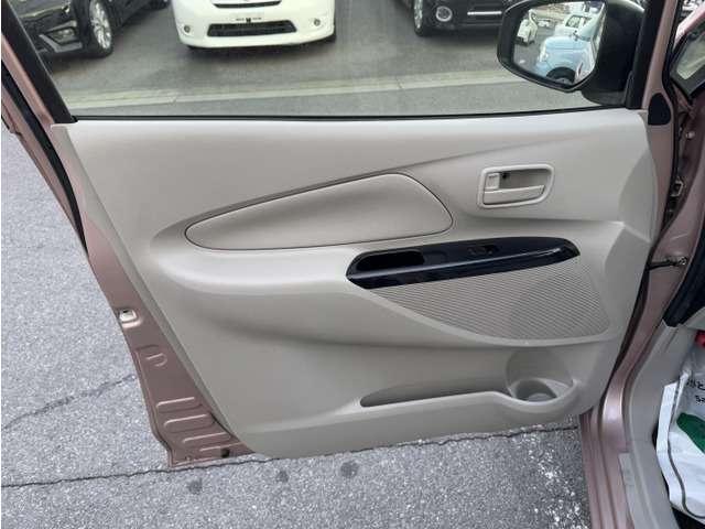 デイズ Ｊ　ＣＤ　キーレス　バイザー　マット　記録簿　取説（14枚目）