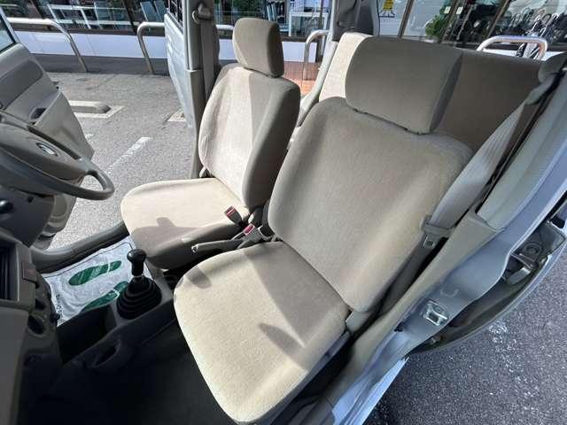 アルト ６６０　Ｇ　ＩＩ　禁煙　５速マニュアル　エアコン　パワステ　サイドバイザー　キーレス（19枚目）