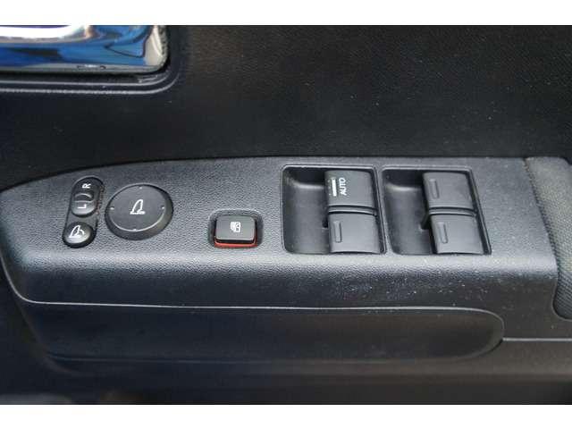 ライフ ディーバスマートスタイル 禁煙 ナビ TV スマキ― ETC アルミ AAC サイドバイザー 保証付(31枚目)