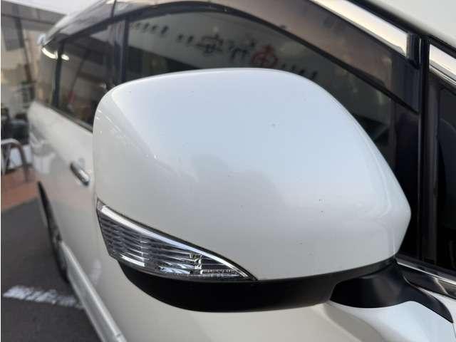 エルグランド ２．５　ライダー　ナビＴＶ　スマキ―　両側電スラ　後席モニター　レザーシート　Ｗエアコン（7枚目）