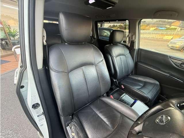 エルグランド ２．５　ライダー　ナビＴＶ　スマキ―　両側電スラ　後席モニター　レザーシート　Ｗエアコン（19枚目）