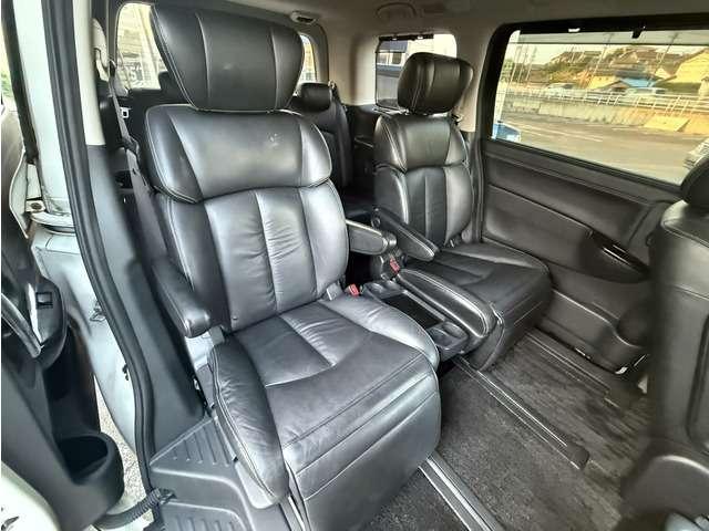 エルグランド ２．５　ライダー　ナビＴＶ　スマキ―　両側電スラ　後席モニター　レザーシート　Ｗエアコン（22枚目）