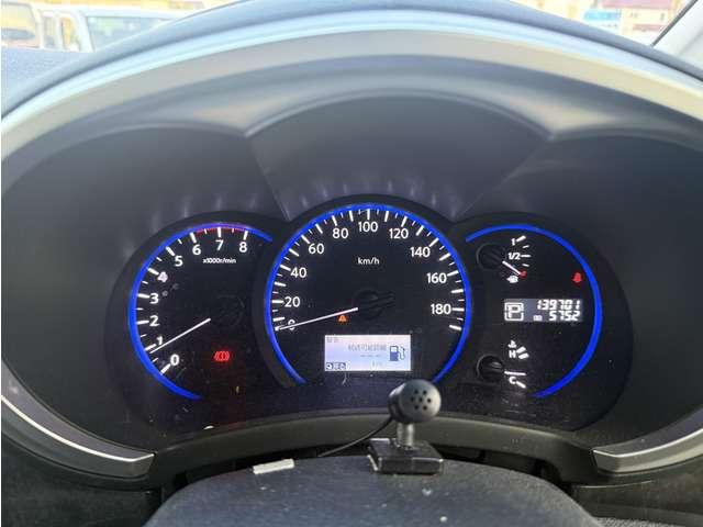 エルグランド ２．５　ライダー　ナビＴＶ　スマキ―　両側電スラ　後席モニター　レザーシート　Ｗエアコン（29枚目）