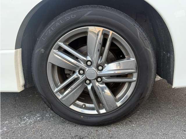 エルグランド ２．５　ライダー　ナビＴＶ　スマキ―　両側電スラ　後席モニター　レザーシート　Ｗエアコン（38枚目）