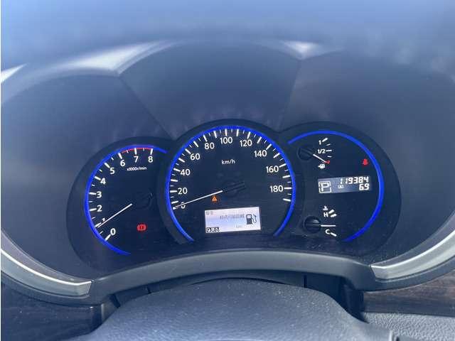 エルグランド ２５０ハイウェイスター　禁煙　ナビＴＶ　スマキ―　電スラ　後席モニター（24枚目）