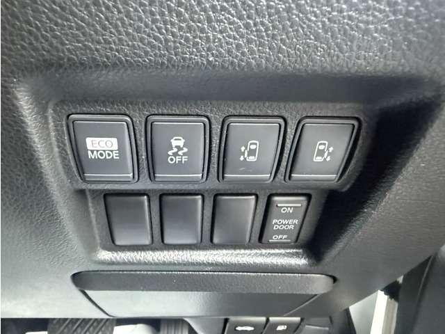 エルグランド ２５０ハイウェイスター　禁煙　ナビＴＶ　スマキ―　電スラ　後席モニター（31枚目）