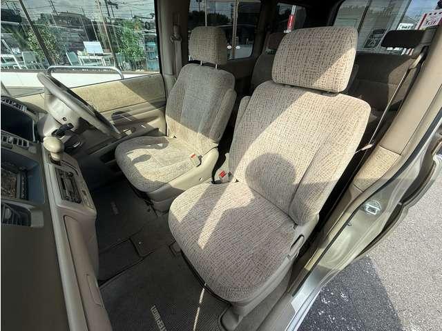 ステップワゴン Ｄ　禁煙　ナビＴＶ　キーレス　Ｂモニター　スライドドア（14枚目）