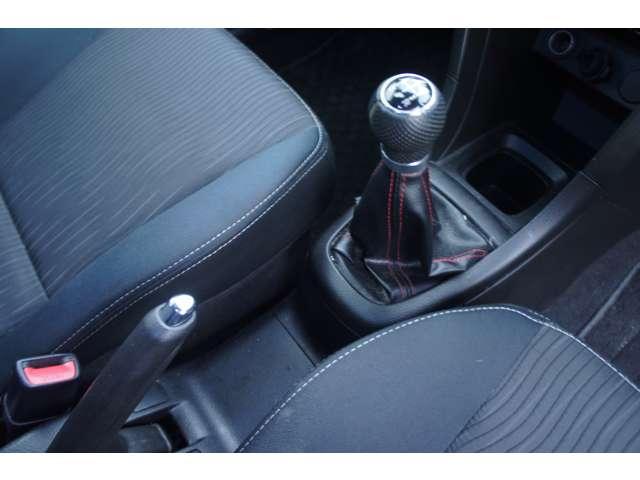 スイフト ＲＳ　禁煙　ナビＴＶ　スマキ―　５速ＭＴ　クルコン　ＥＴＣ　アルミ　サイドバイザー　保証付き（18枚目）