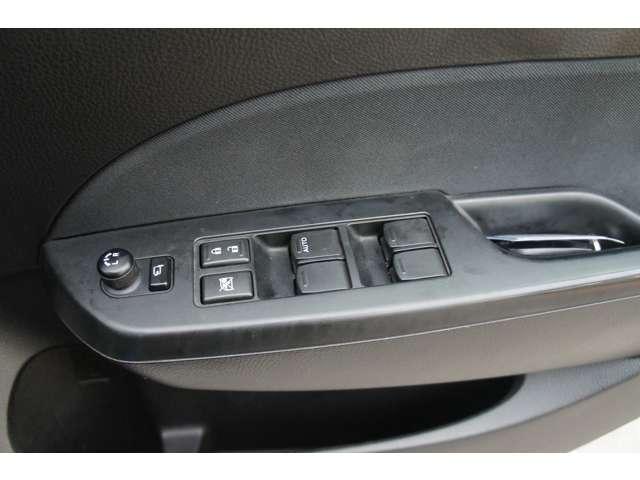 スイフト ＲＳ　禁煙　ナビＴＶ　スマキ―　５速ＭＴ　クルコン　ＥＴＣ　アルミ　サイドバイザー　保証付き（19枚目）