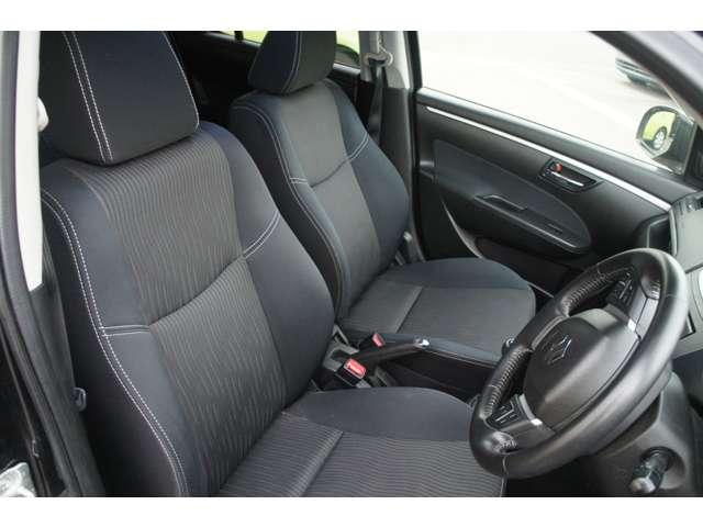 スイフト ＲＳ　禁煙　ナビＴＶ　スマキ―　５速ＭＴ　クルコン　ＥＴＣ　アルミ　サイドバイザー　保証付き（20枚目）